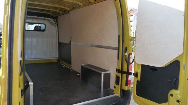 Opel Movano L4H2 zabezpieczenie paki