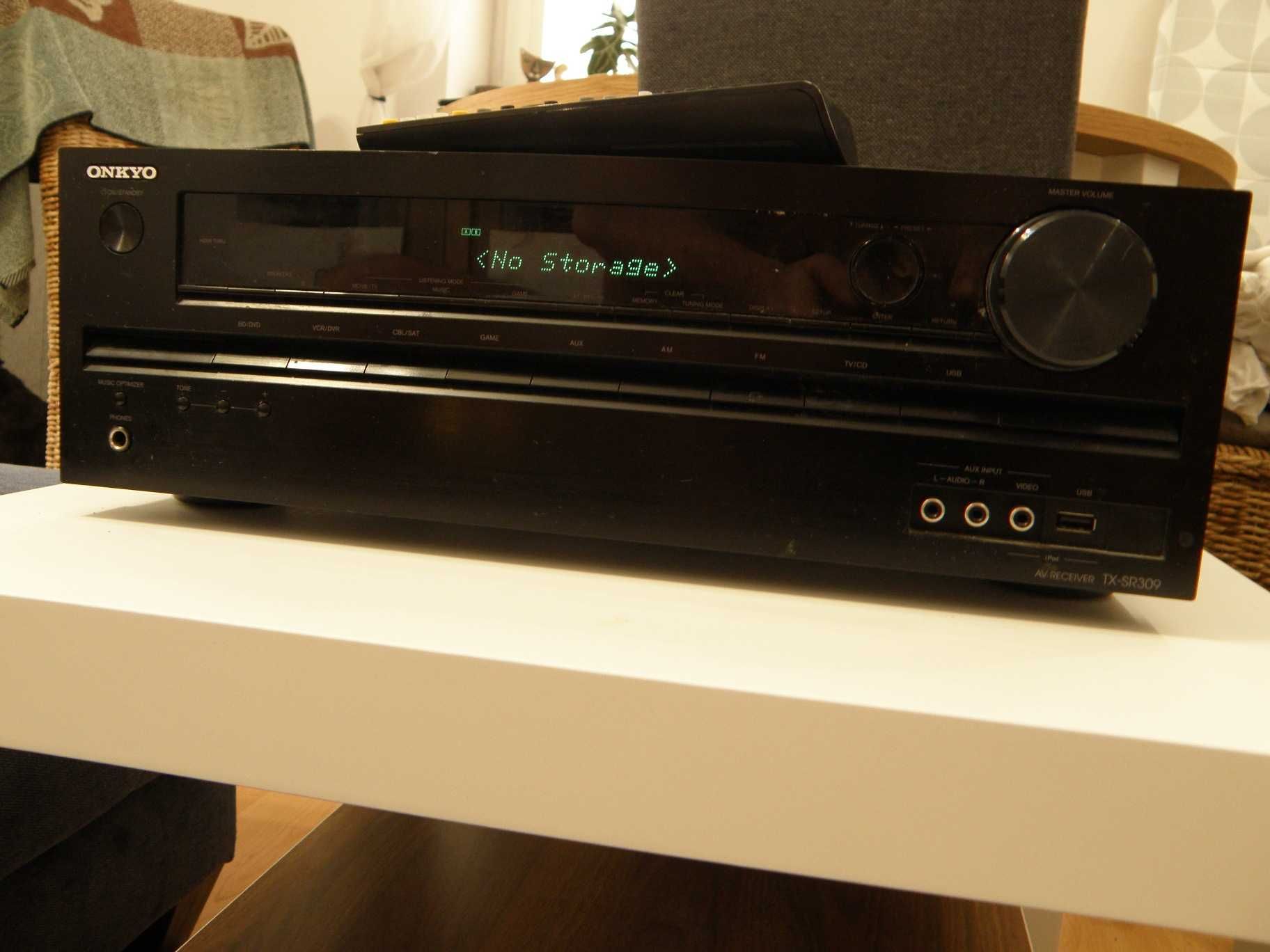 Amplituner AV Onkyo
TX-SR309