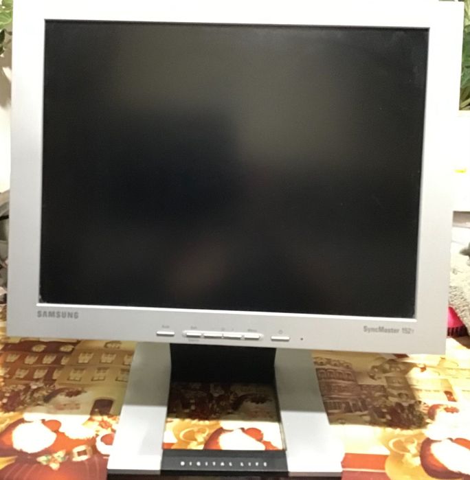 монитор фирмы Samsung
