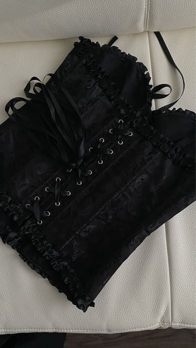 Чорний жіночий корсет