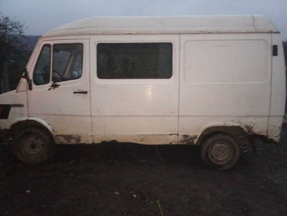 Продам мерседес 207 бус