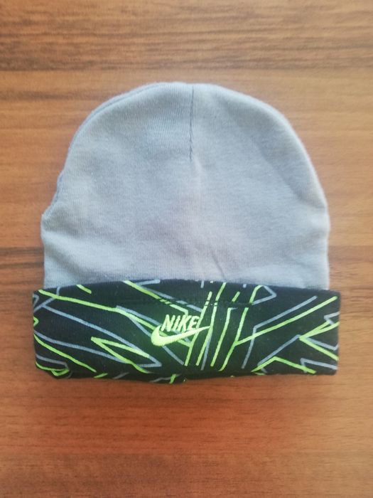 Czapeczka Nike dla noworodka 0-6mcy