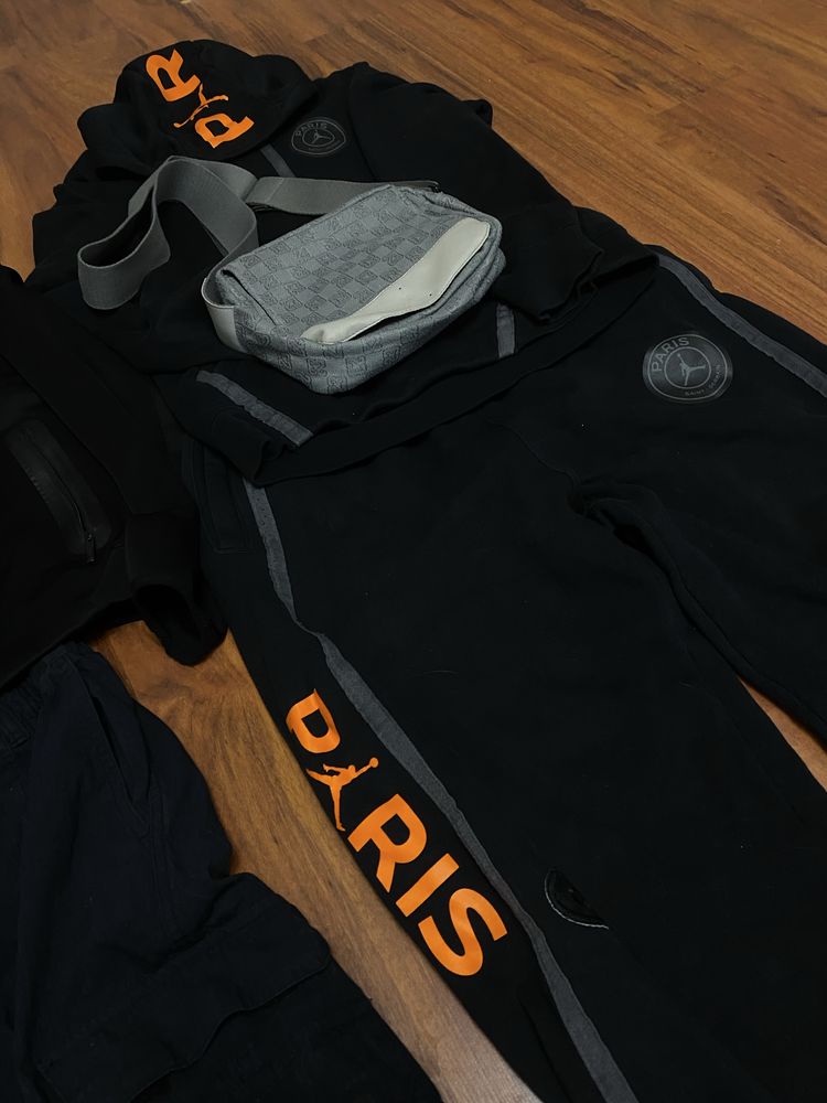 Костюм jordan PSG Штаны карго Шорты Nike Big logo Tech Fleece Nocta