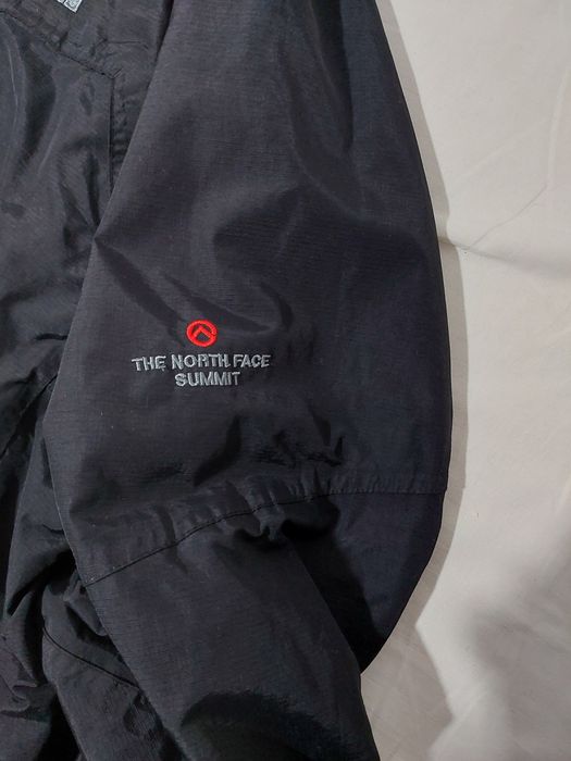 TNF The North Face Summit Series Gore Tex вітровка