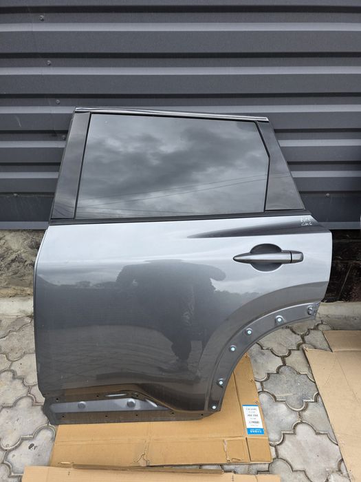 Двері Nissan Rogue T33