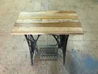 Mesa Singer com tampo madeira
