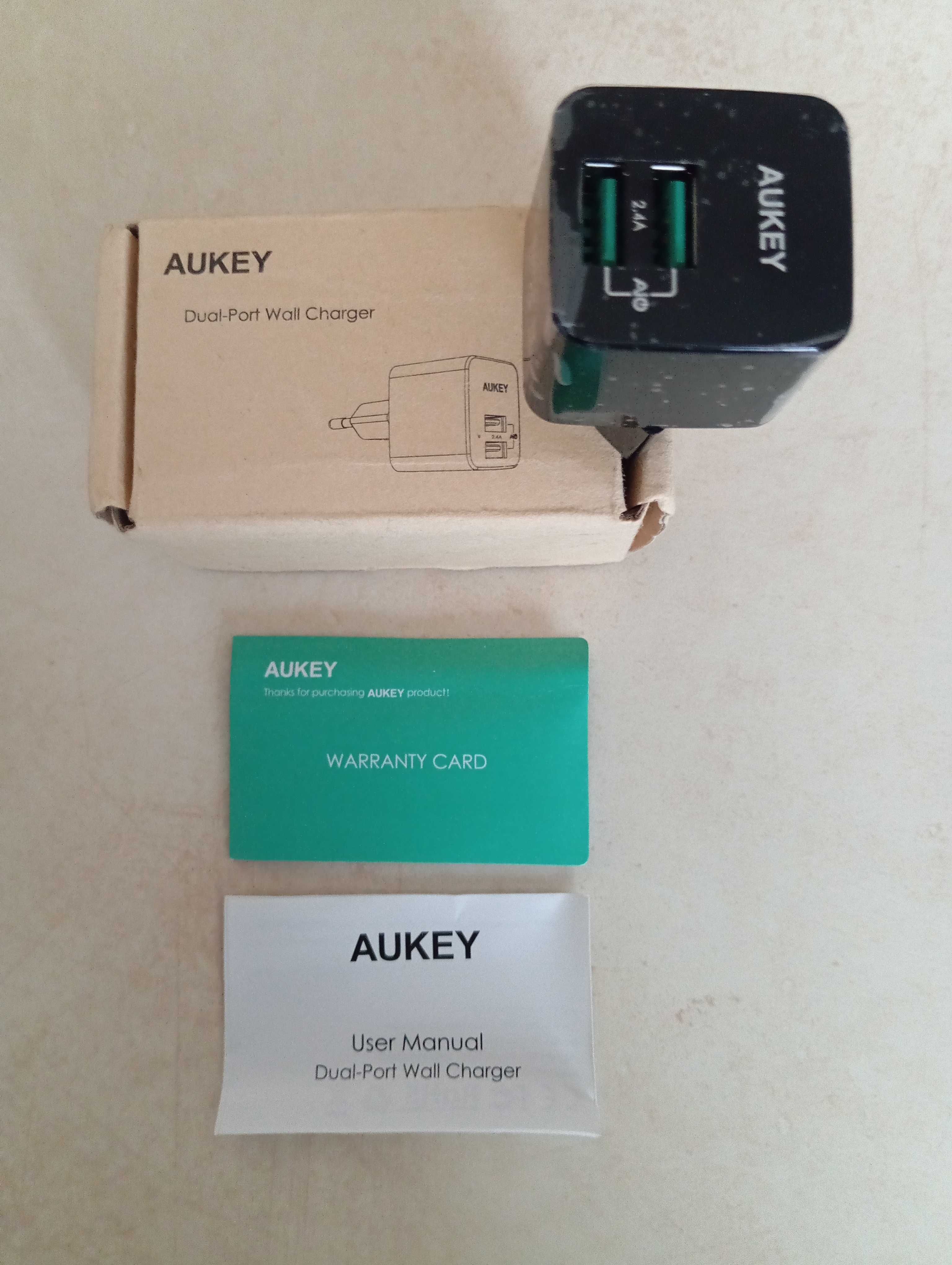 Зарядний Пристрій Aukey PA-U32 на 2 USB порти. Універсальна Зарядка