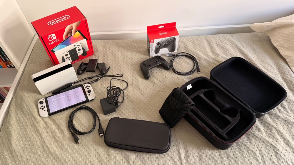 Nintendo Switch OLED+Comando Switch Pro+Capa+Caixa transportadora