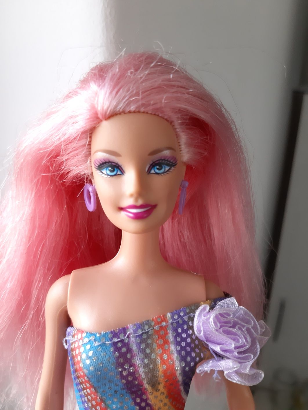 Lalka barbie mattel różowe włosy