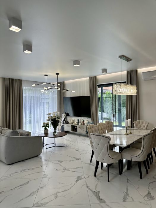 Повністю АВТОНОМНИЙ Дизайнерський будинок в закритому КМ біля Києва !