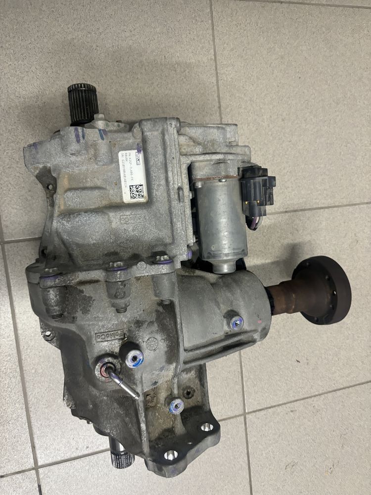 Reduktor skrzyni biegów rozdzielacz Ford Edge Lift Usa II 2.0