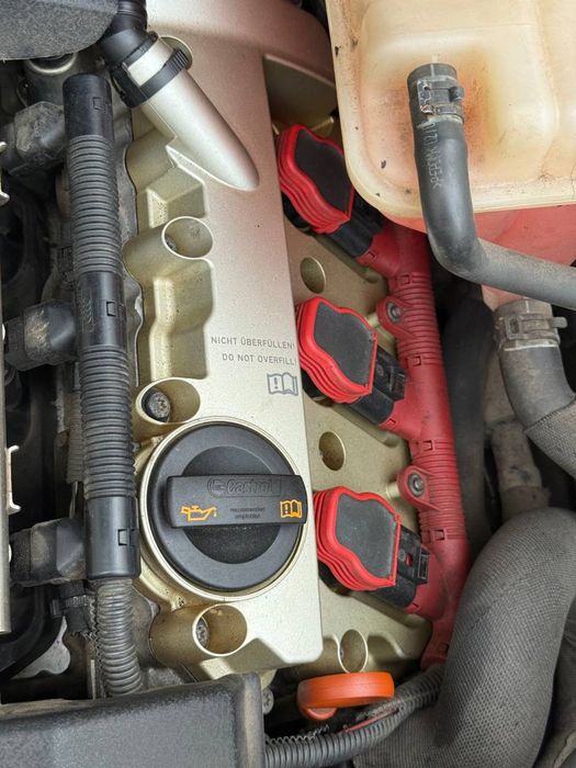 Продам Ауди А6С6 2.4 бензин