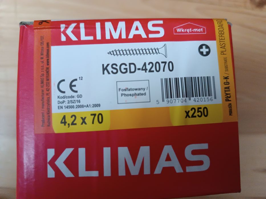 Продам саморезы 4.2х70мм