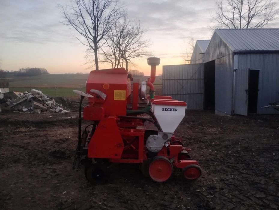 Siewnik do kukurydzy