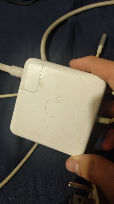 Зарядка apple MacBook