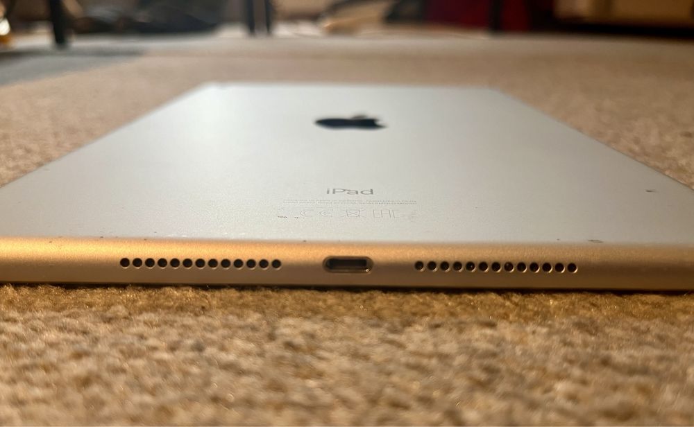 Apple iPad 8 generacji 128gb A2270