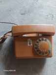 Stary telefon PRL