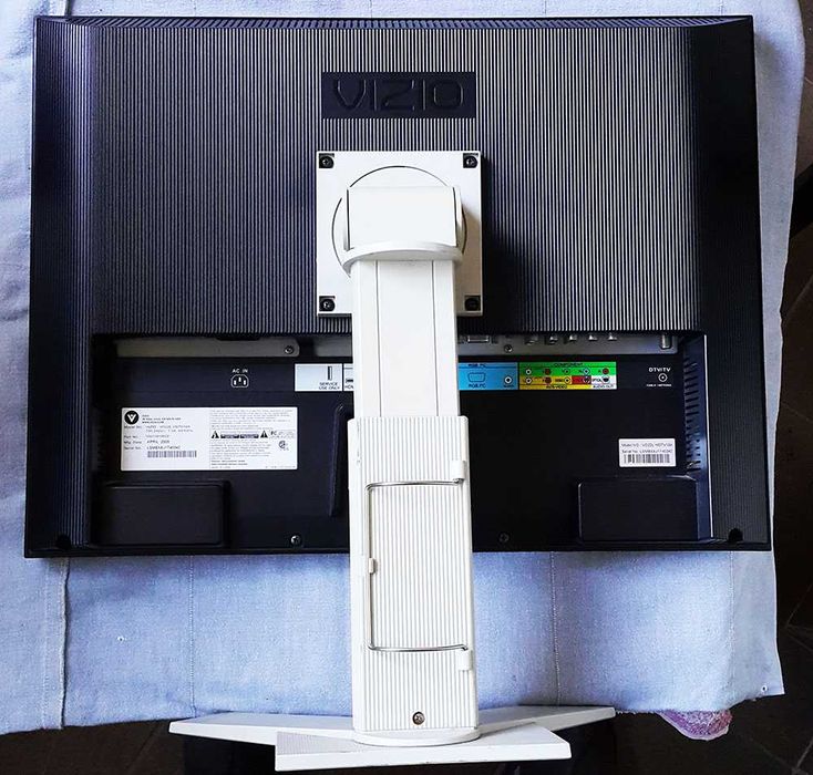 Vizio VO22L 22" 1080i HD telewizor / monitor HDMI