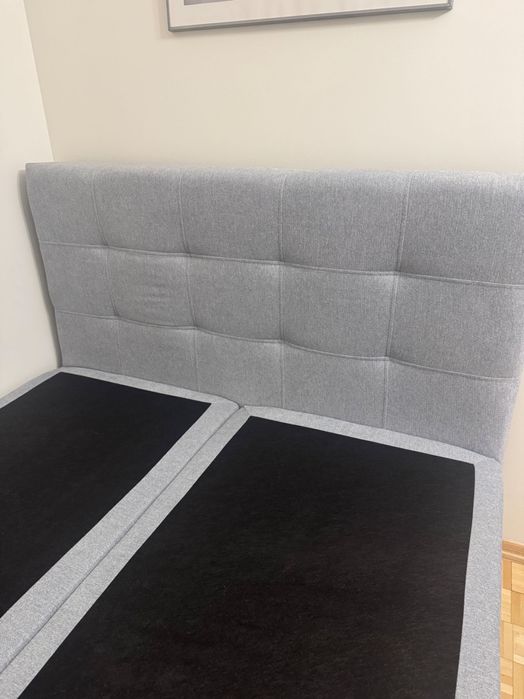 Łóżko z zagłówkiem szare stan idealny