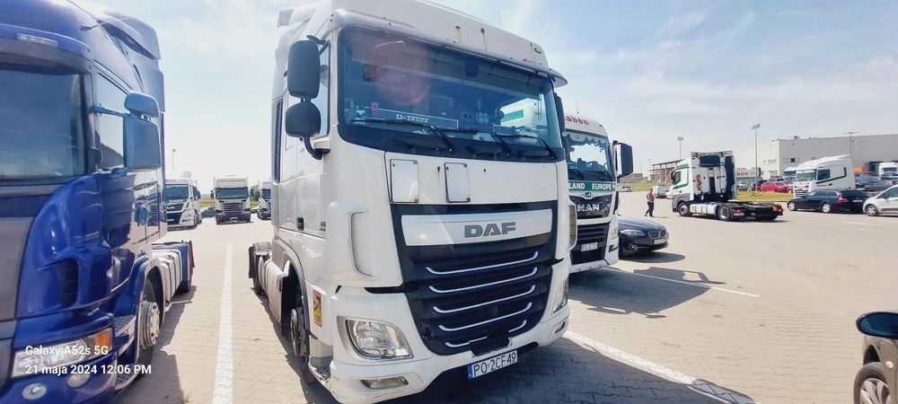 DAF XF460FT  Ciągnik siodłowy DAF LD