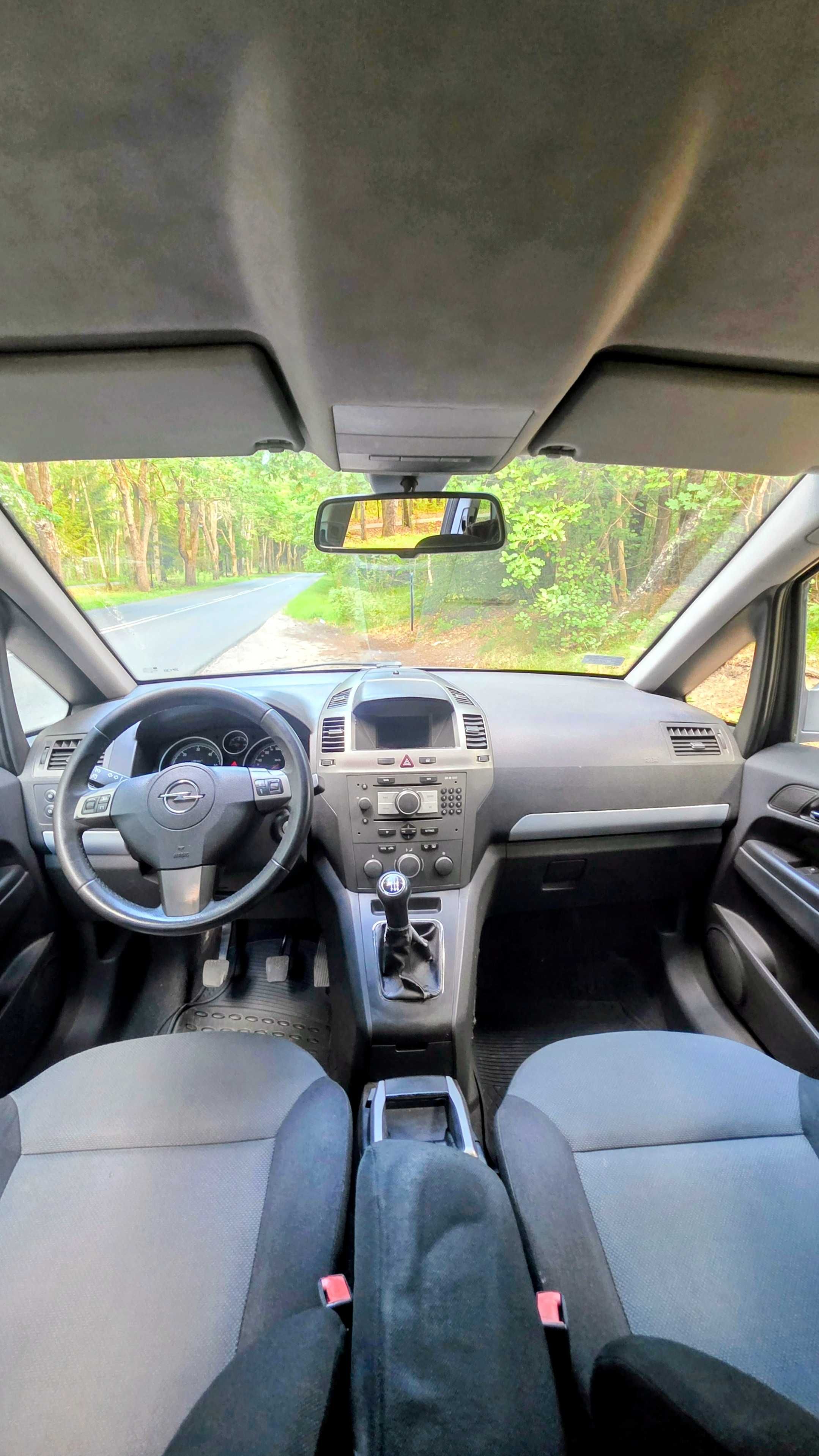 Opel Zafira 1.9 Cdti 150 Km 2005r. 7 miejsc