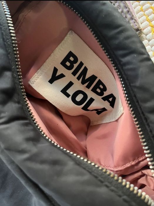 Mala Bimba y Lola preta nylon 
interior a rosa com 3 bolsas exteriores