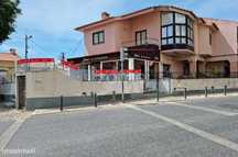 PAREDE | Buzano | Trespasse espaço comercial com esplanada exterior