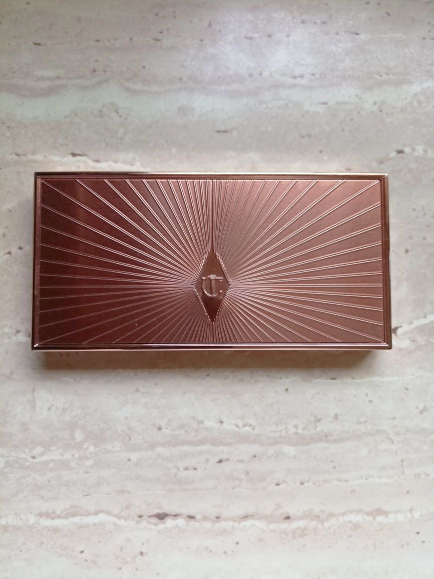 Charlotte Tilbury filmstar  bronze & glow kolor fair -medium