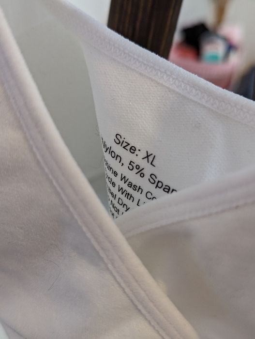 Просто не реальний лиф. Білосніжного кольору. З вставками.