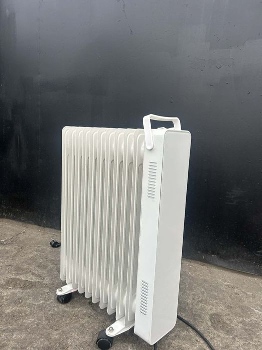 Grzejnik olejowy 2500W EBERG Wifi, apliacja, panel dotykowy 11 zeberek