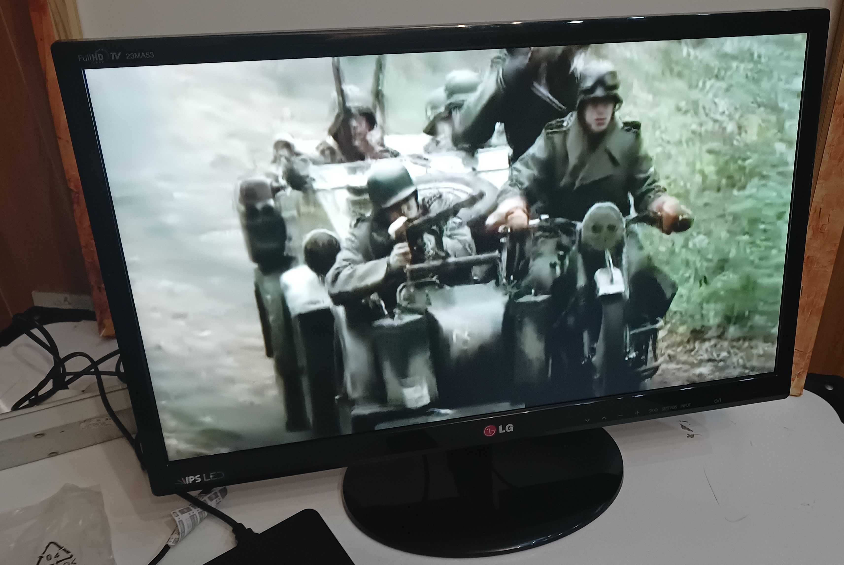Monitor LG 23 cale  z funkcją TV