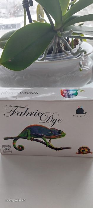 Farba czarna do tkanin