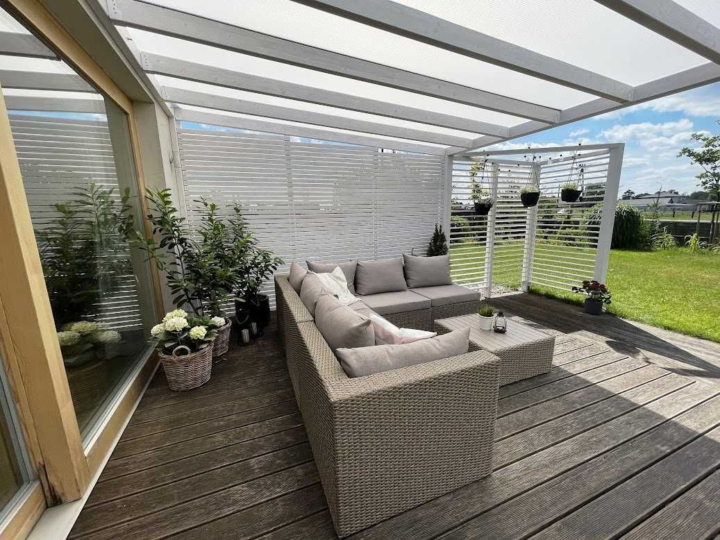 Pergola z drewna klejonego BSH, zadaszenie tarasu, poliwęglan