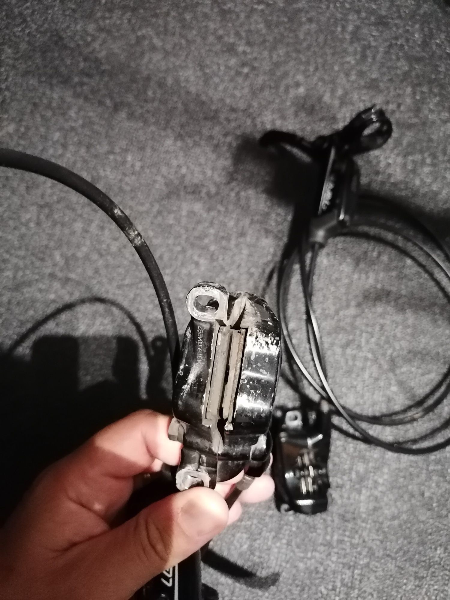 Travões SRAM Level
