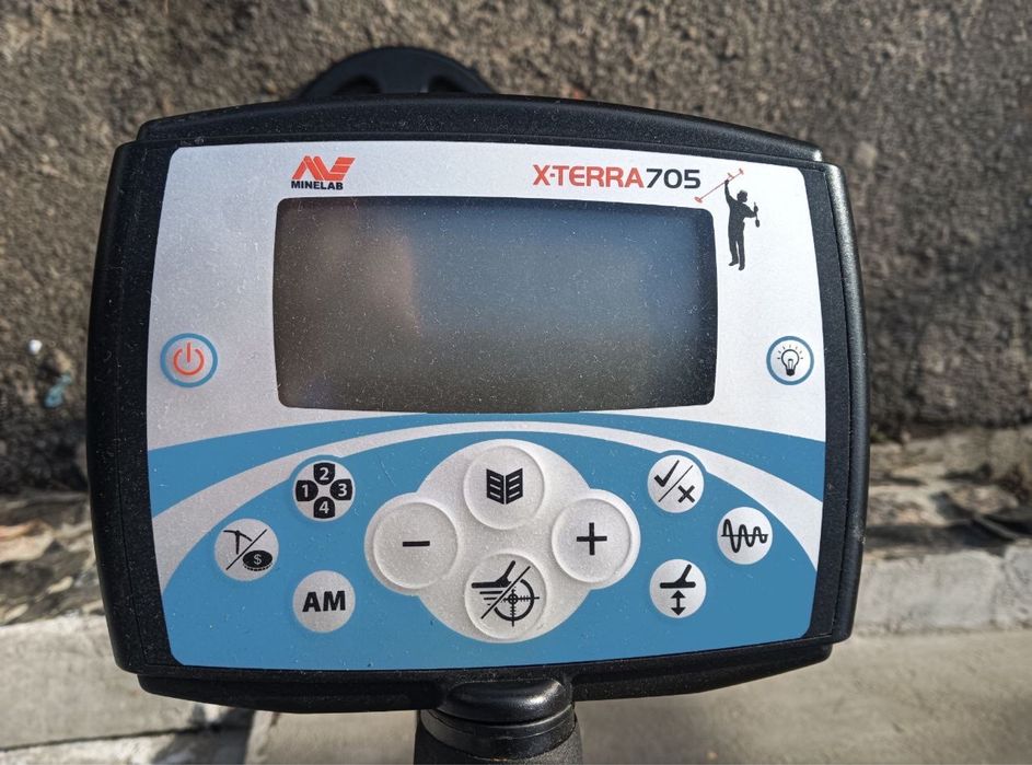 Продам металошукач  x terra 705