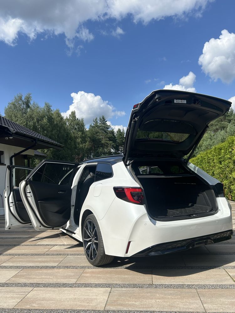 Toyota Corolla TS Kombi GR Sport 2.0 Hybrid 196 KM, 2023, PPF