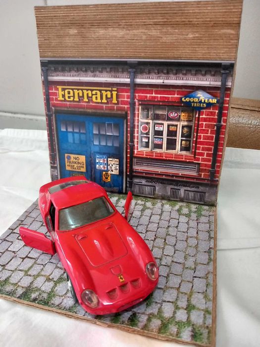 Diorama Ferrari 250 GTO 1:37