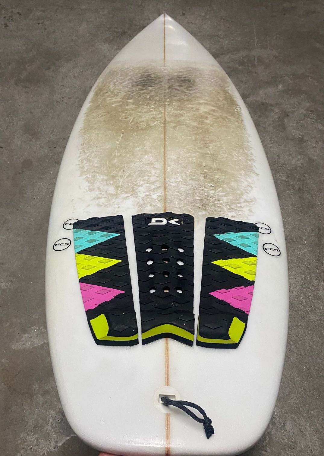Prancha No Logo 6’4 (36,7L) saco e quilhas