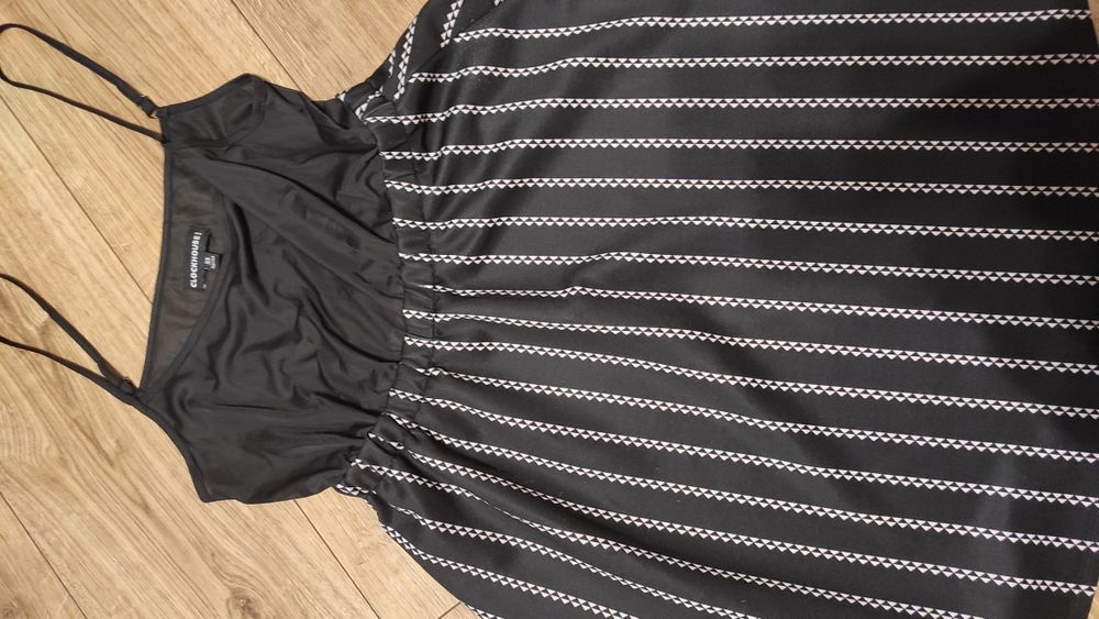 Продам жіночю сукню