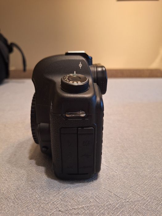 Canon EOS 5D Mk II pełnoklatkowa cyfrówka + osprzęt