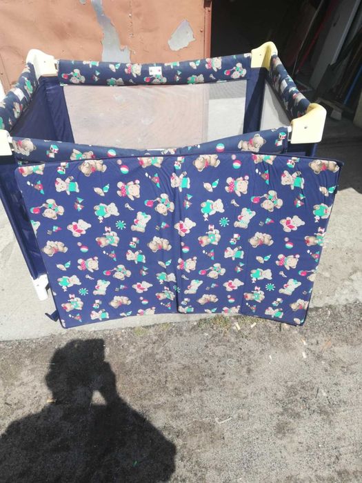 Łóżeczko turystyczne składane z wkładem -  sprawne