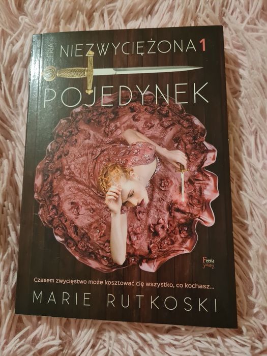 Seria Niezwyciężona, Pojedynek " Marie Rutkowski