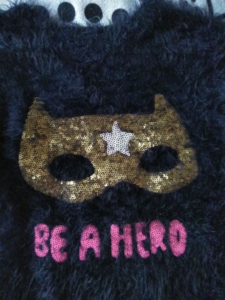Sweter z napisem Be a hero 98/104 H&M