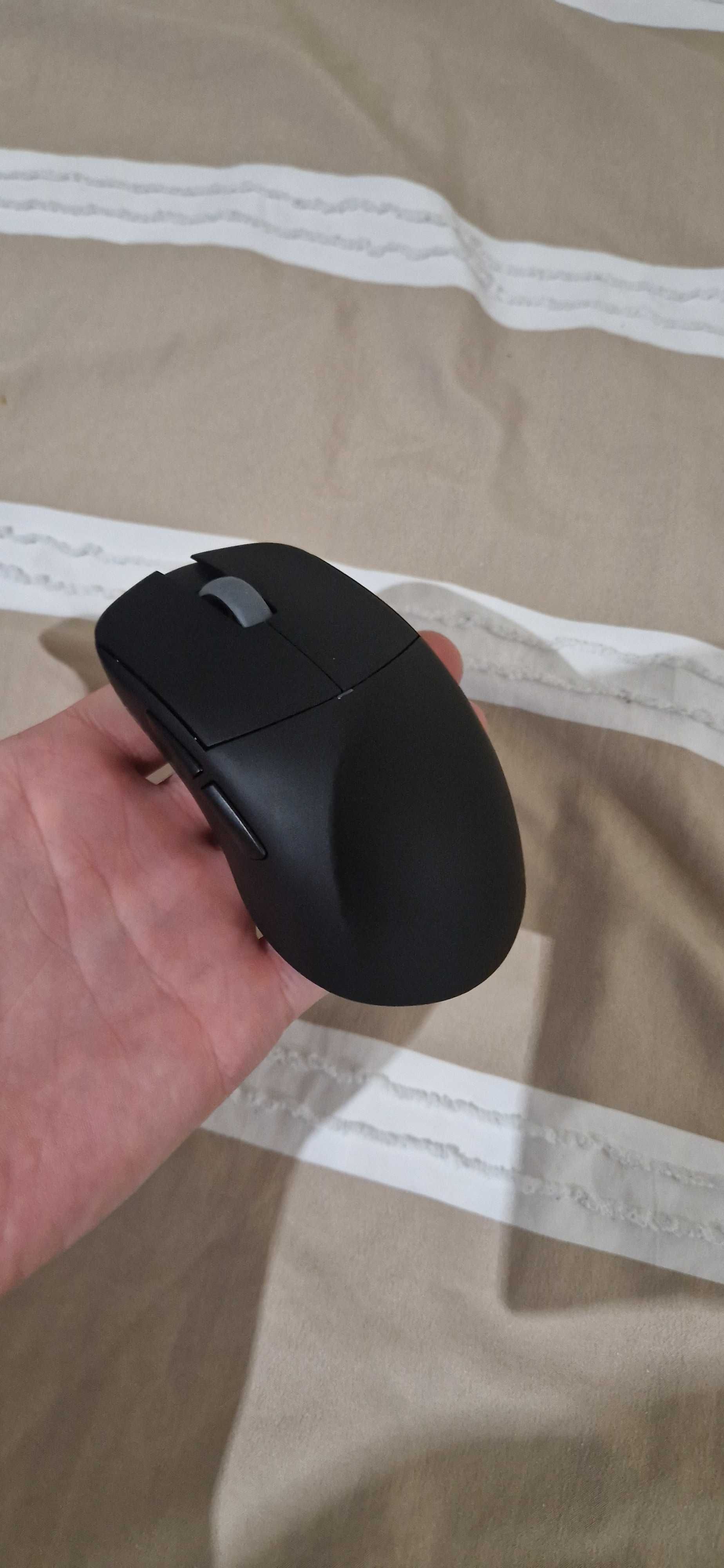 Lamzu atlantis mini 4k