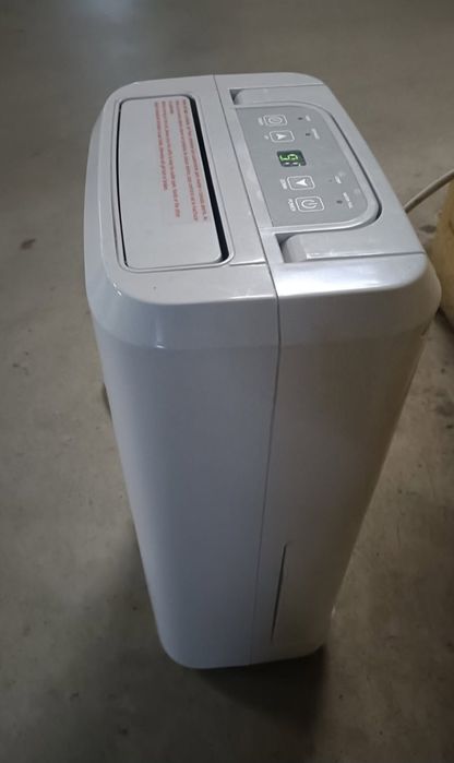 Desumidificador de ambiente umido