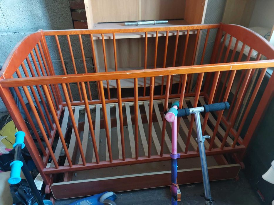 Sprzedam łóżeczko dzieciece