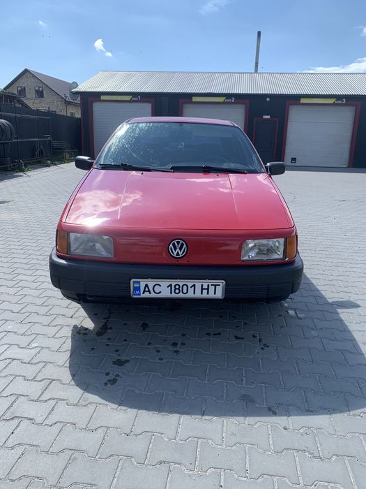 Продам pasat B3 1.8