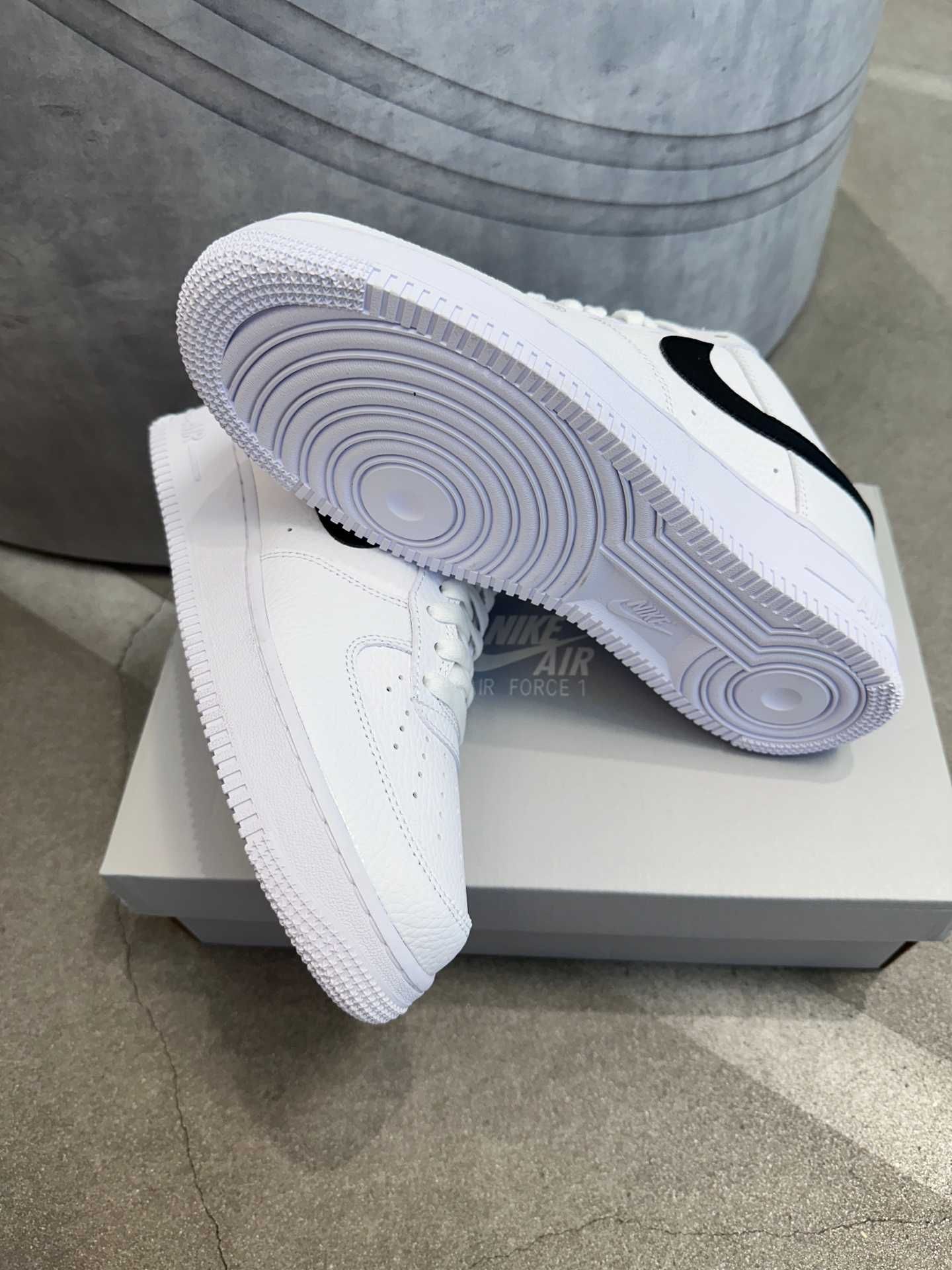 White Black\Air F1\Nike\nowy UnisexTrampki.43