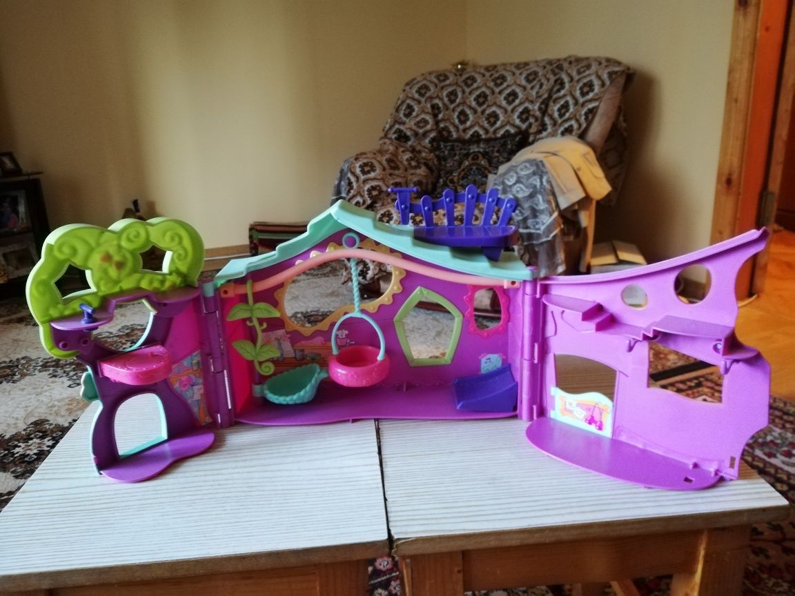 Продам будиночок для звірят Littlest pet shop.