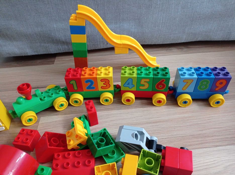Pociąg duplo z cyferkami, klocki